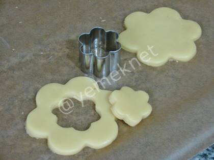 Linzer Kurabiye (Marmelatlı Kurabiye)